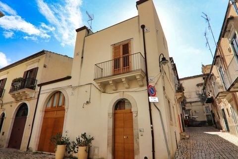 Tríplex em Scicli, Ragusa, Scicli - € 380.000 | Ref: V002981 - foto 2